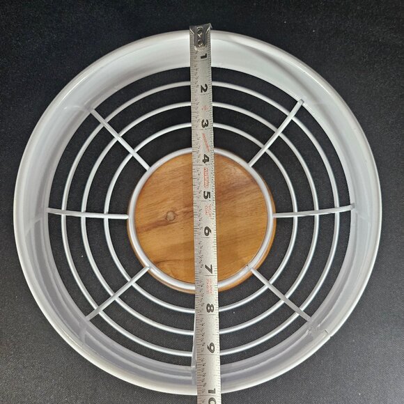 Pfaltzgraff Winterberry White Metal Wire & Wood Bread Basket With Holly & Berry - Picture 7 of 8